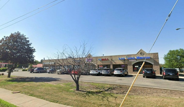 24-Year-Old Ditches Finance Job to Open Logan Square Mariscos Spot