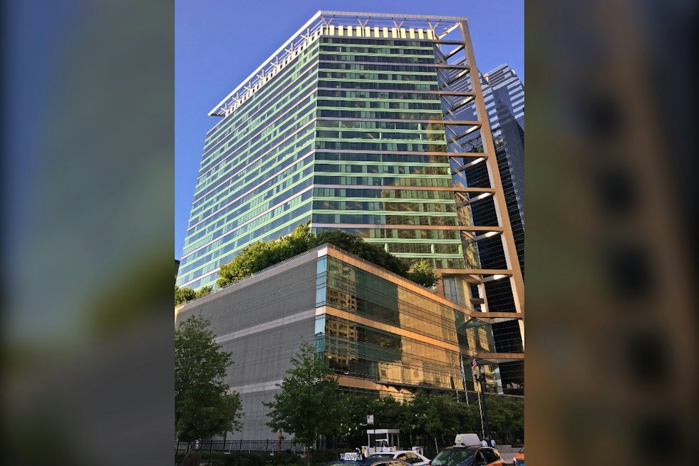 $310M Foreclosure Suit Hits Well-Leased West Loop Tower at 540 W. Madison