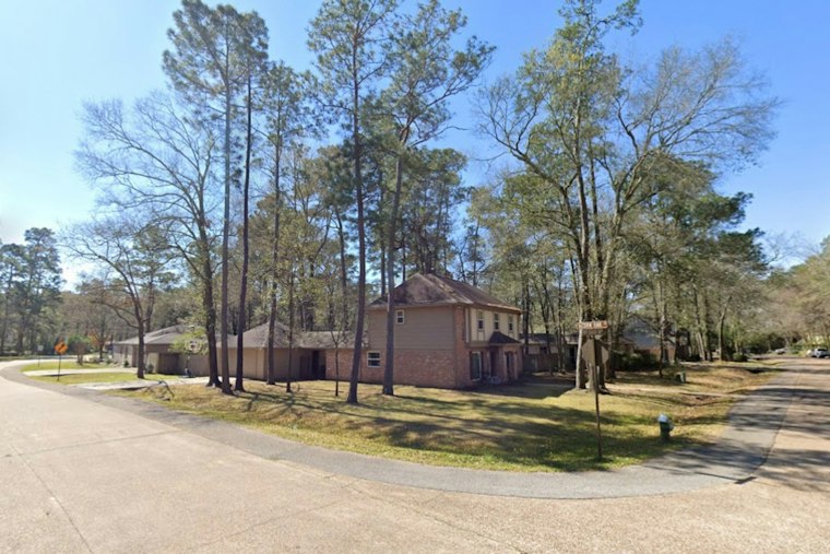 40% of Acorn Oak Homes Cited as The Woodlands Cracks Down on Deed Violations