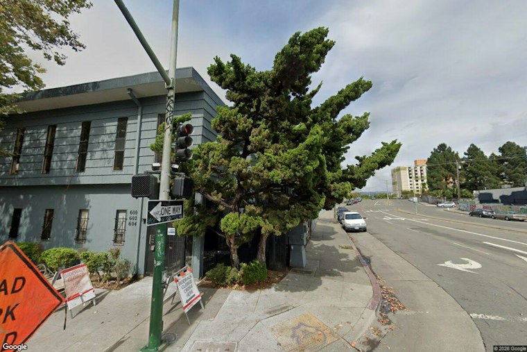 42-Year-Old Man Shot Dead in West Oakland, Dozens of Shell Casings Found