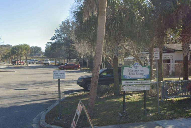 65-Year-Old Man Dies After Canoe Capsizes at Jacksonville Boat Ramp