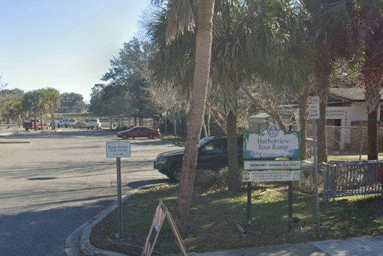 65-Year-Old Man Dies After Canoe Capsizes at Jacksonville Boat Ramp