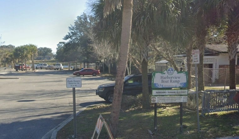 65-Year-Old Man Dies After Canoe Capsizes at Jacksonville Boat Ramp