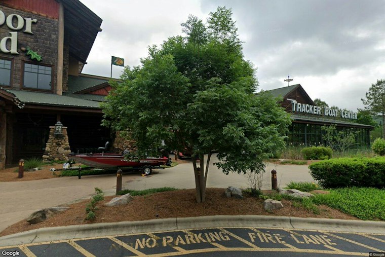 70-Year-Old Worker Dies in Lift Fall at Leeds Bass Pro Shops
