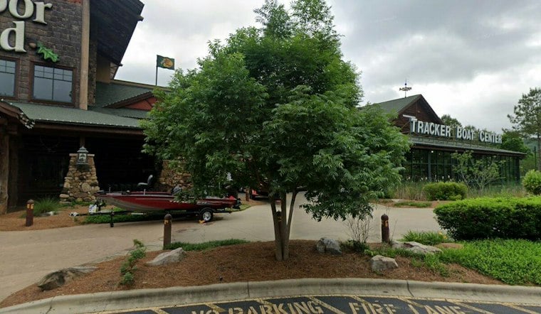 70-Year-Old Worker Dies in Lift Fall at Leeds Bass Pro Shops
