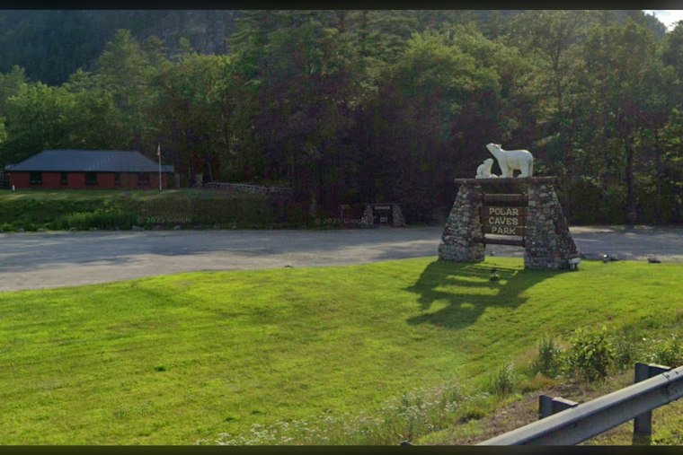 80-Ton Boulder That Hung Over Hikers for a Century Crashes Down in NH