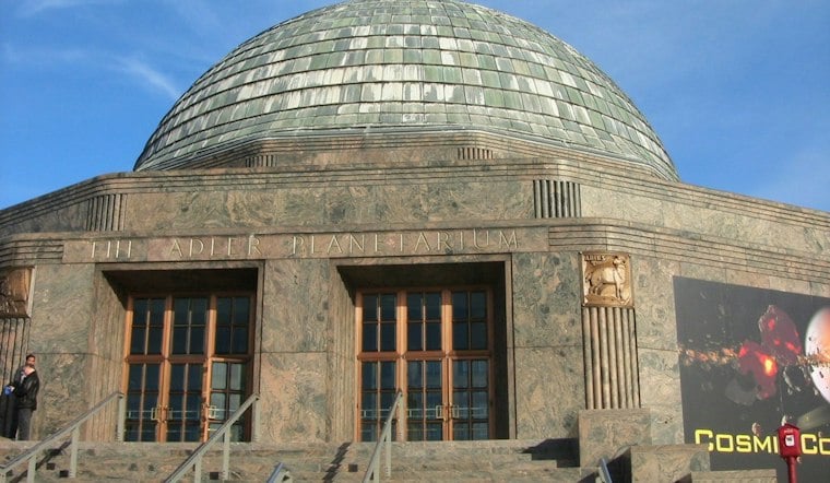 Adler Planetarium Sets Up Free Telescopes Outside Chicago Libraries This Fall
