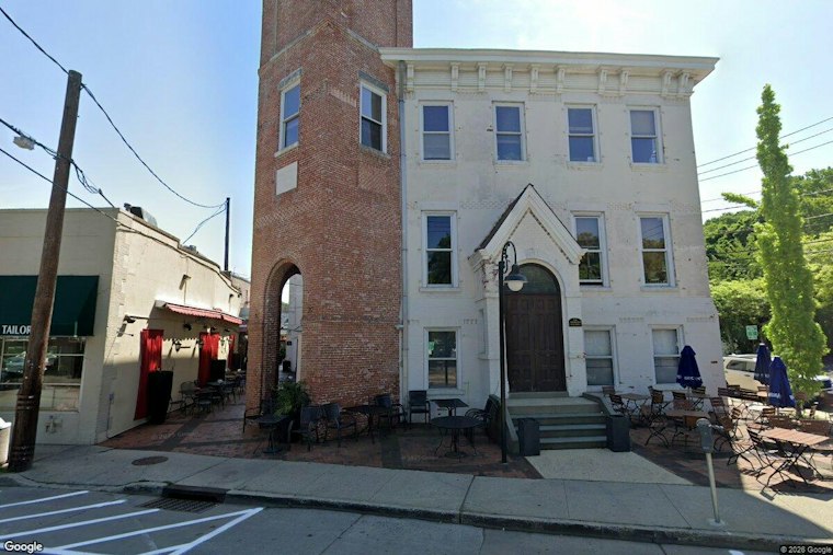 After 1988 Oyster Bay Debut, Claudia Dowling Trades Huntington for Cozy Northport Shop