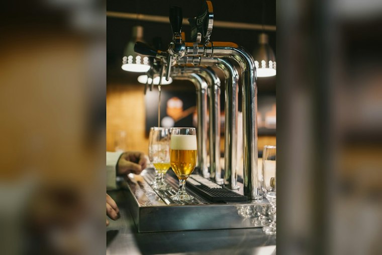 Alameda Loses Another Watering Hole as The Boathouse Closes