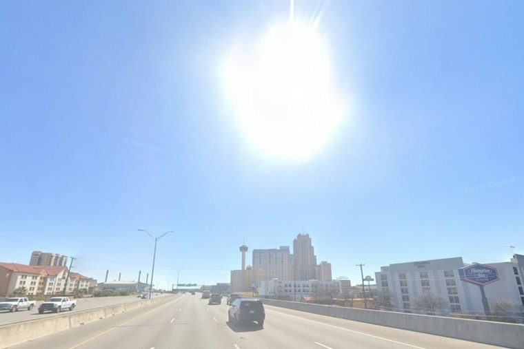 Alamo City Sizzles to 92 Before 40-MPH Fall Front Roars In