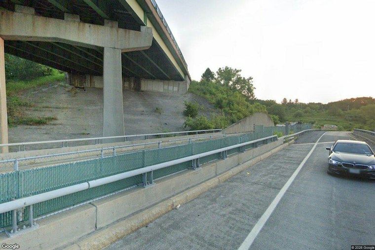 Albany Shivers Through Frosty Nights as Sunny, Dry Stretch Locks In