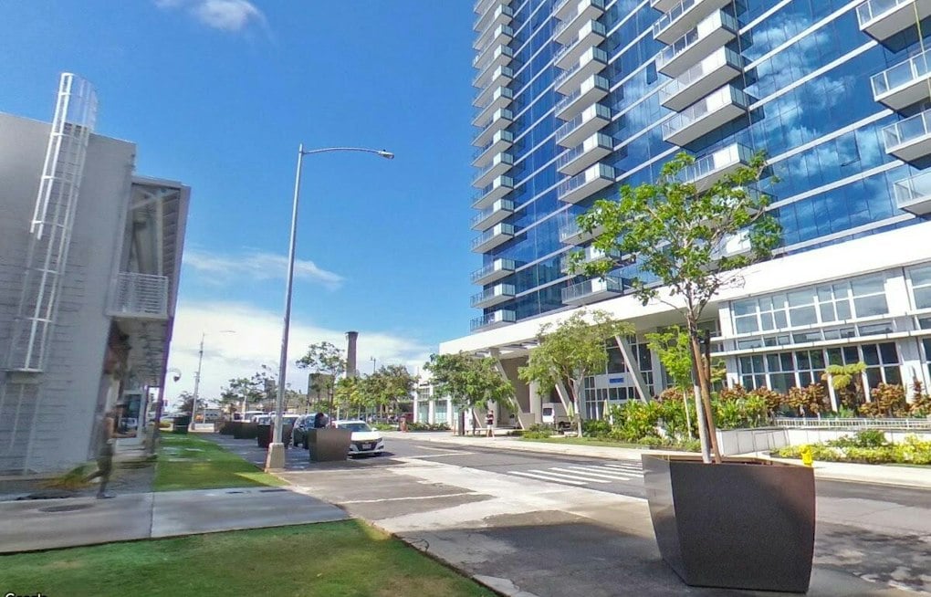 Alexander & Baldwin Puts Kakaako Retail Hub With Drybar, Bar Maze Up for $8M