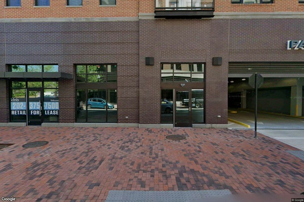 Alexandria Braces for Crimson Coward's Nashville Hot Chicken at Cameron Square