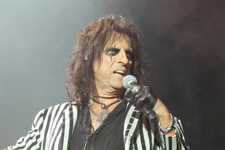 Alice Cooper Brings New Memoir, Blackout-Years Confessions To Cleveland Rock Hall