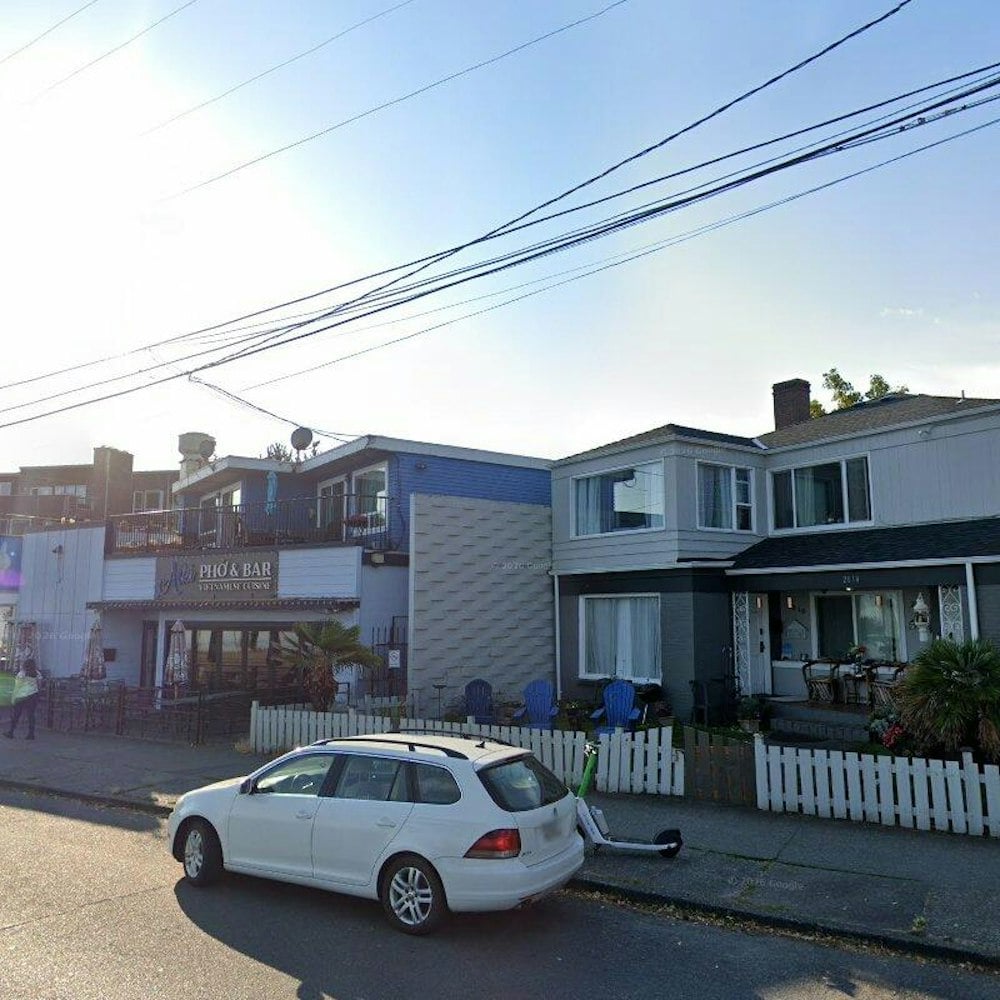 Alki's Seaside Grill Shuts Down After Just One Year on the Beach
