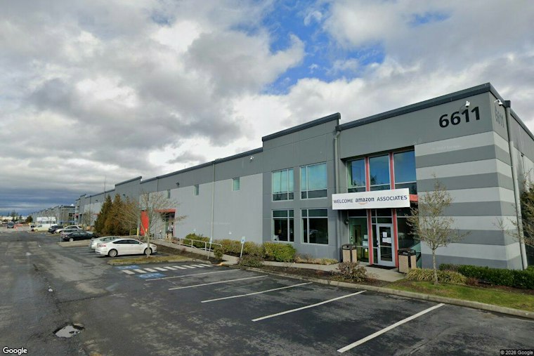 Amazon Reclaims Everett Warehouse as Satellite Push Hits 1,000 Built