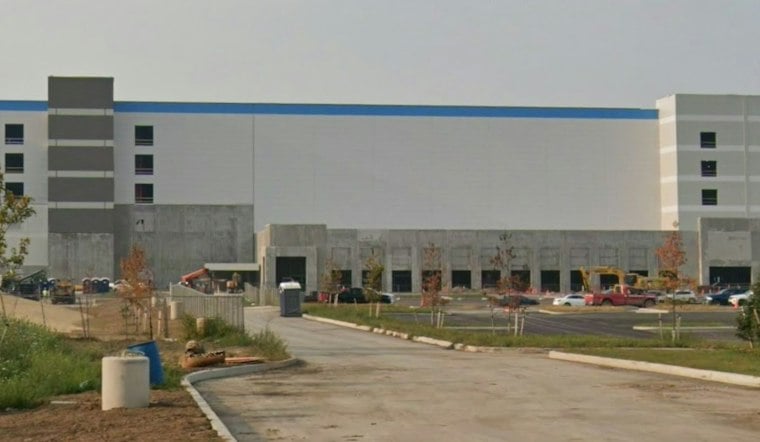 Amazon's $550M Niagara Warehouse Opens, Hiring 1,000 for $21-an-Hour Jobs