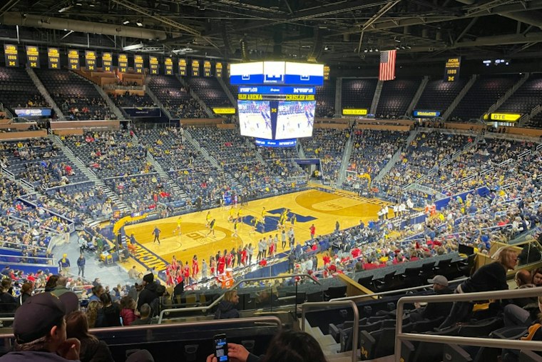 Ann Arbor's Crisler Center Hosts Elevate HER Summit, Stars Softball Legend Hutchins