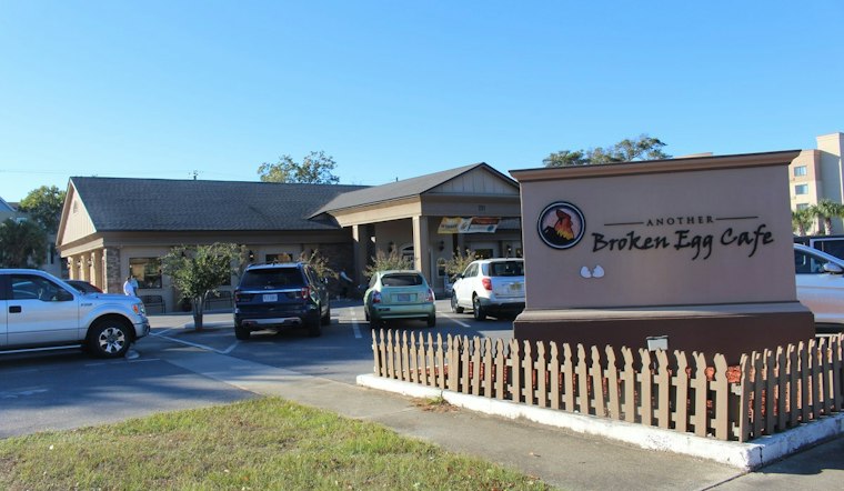 Another Broken Egg Cafe Cracks Open Collier Blvd With Lobster Omelette, Full Bar