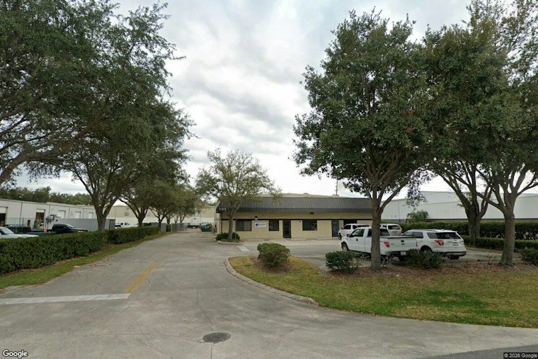 Apopka's New Auto Vault Lounge Packs 160-Car Storage and Five Racing Simulators