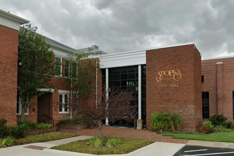 Apopka Weighs 55-Home Saddlebrook Meadows as Golden Gem Road Neighbors Push Back