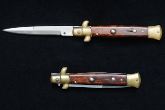 Appeals Court Strikes Down Federal Switchblade Ban as Second Amendment Violation