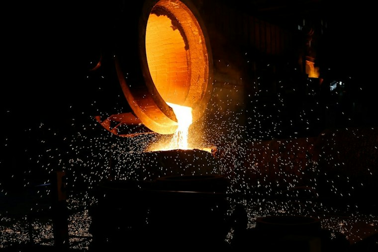 Apple Pours Up to $100M Into Pennsylvania Titanium Maker for iPhone Duo Parts