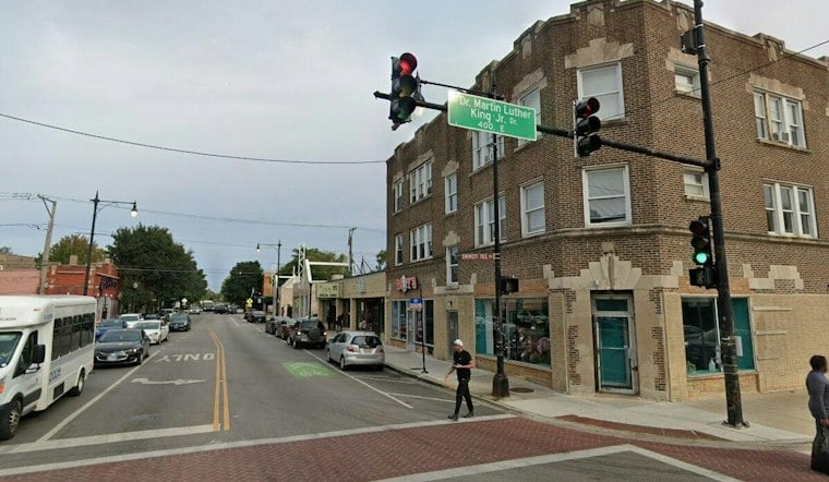 Armed Duo Lures Victims Via Facebook Marketplace in Greater Grand Crossing, Police Warn