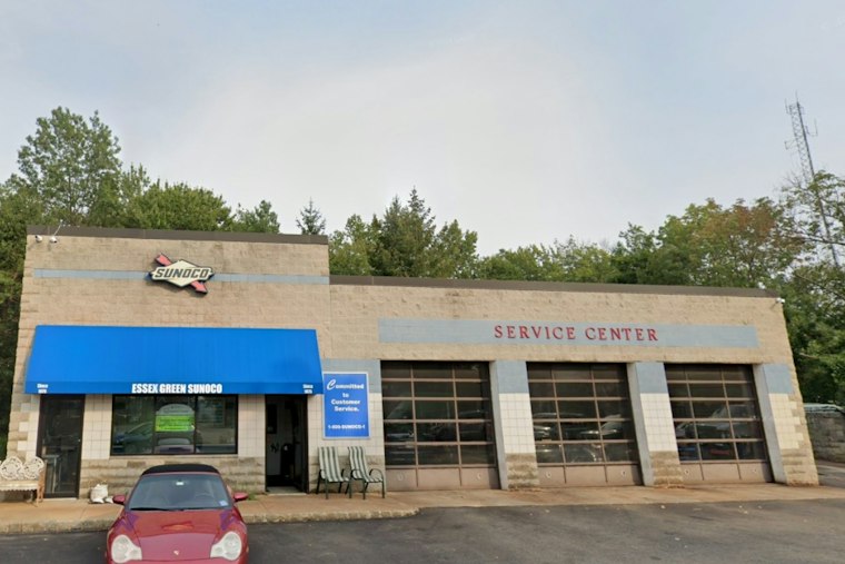 Armed Duo Robs West Orange Sunoco Attendant, Speeds Off With $650