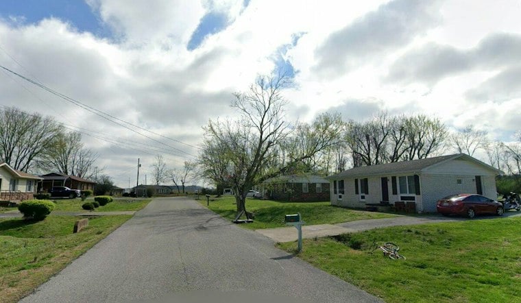 Armed Group Enters Hopkinsville Home, Flees With Two Guns