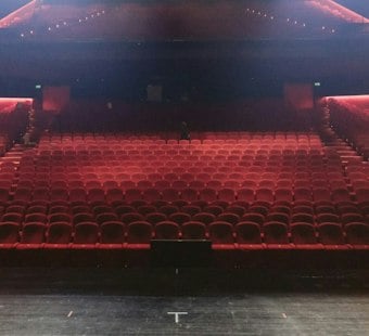 Arts District Soundstage Floods With Water and Light for $145-a-Ticket Show