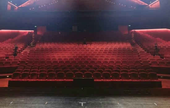 Arts District Soundstage Floods With Water and Light for $145-a-Ticket Show