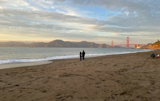 At Baker Beach, San Francisco Families Light Candles for Babies Lost Too Soon