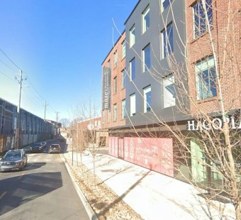 Atlanta 911 Dispatcher Talks Krog Street Market Mom Through Bathroom Birth