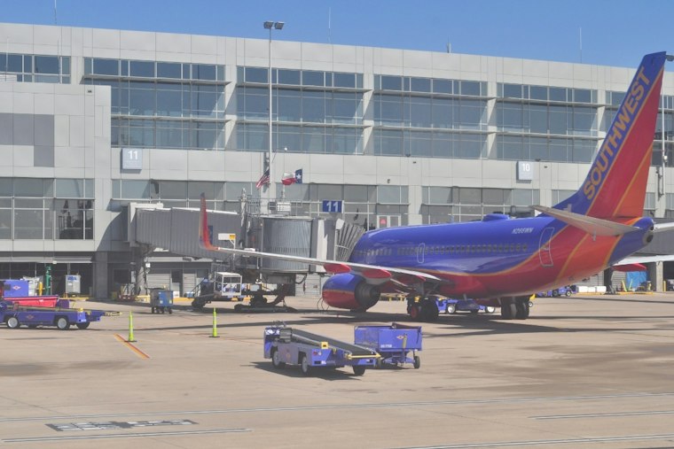 Austin Airport Sets Final Bridge Beam, Clears Path for Midfield Taxiways