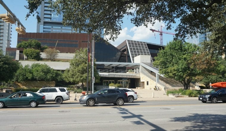 Austin Audit Finds 15 Underpaid Workers on City Contracts, Spotty Oversight