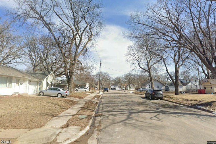 Austin Man, 40, Accused of Running Down Acquaintance With Minivan, Fleeing