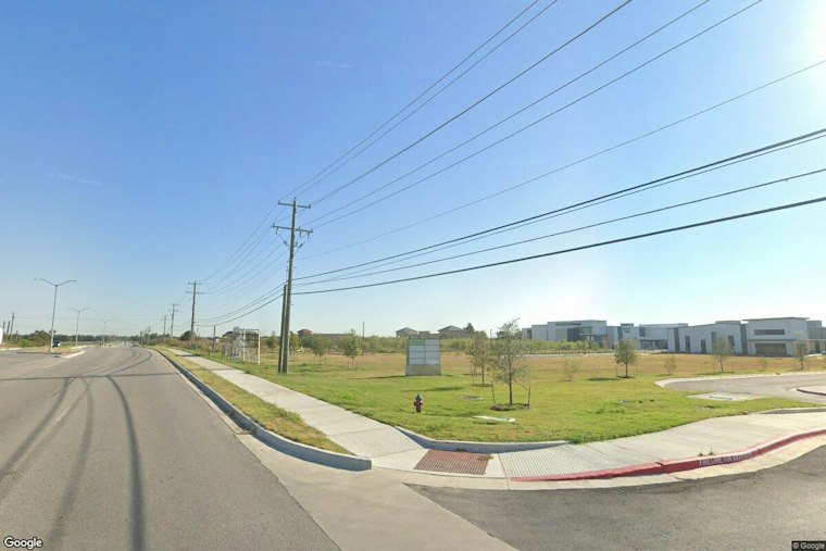 Austin Picklehaus Opens Seven Courts, a Cafe and Founding Memberships in Pflugerville