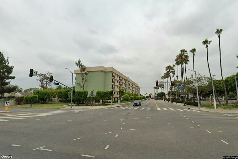 Baldwin Hills Kaiser Stabbing Leaves Victims Silent, Cops Hunting for Answers
