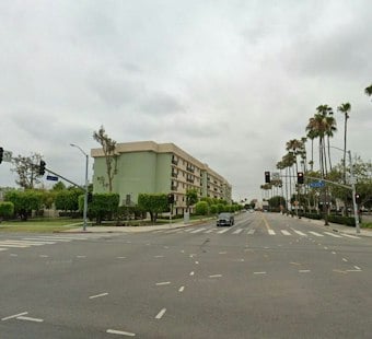Baldwin Hills Kaiser Stabbing Leaves Victims Silent, Cops Hunting for Answers