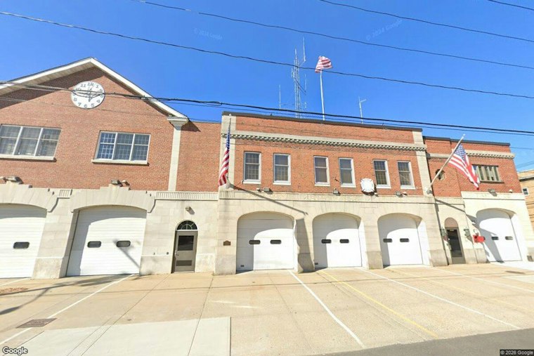 Baldwin Teacher Reunites With FDNY Captain Who Kept Her 9/11 Thank-You Card