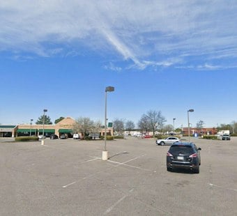 Bartlett's Wolf Run Plaza Sells for $11.1M as Gregory Realty Expands Memphis Footprint