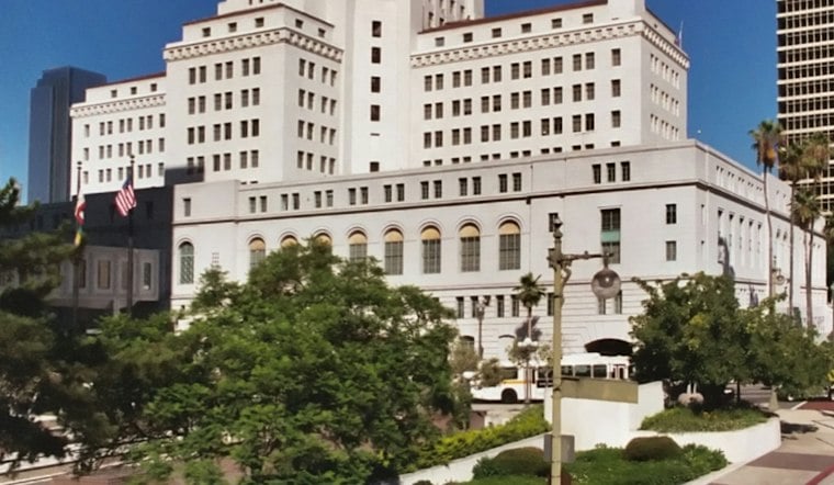Bass Signs Order to Cut Red Tape for LA Restaurants, Eyes Entertainment Zones