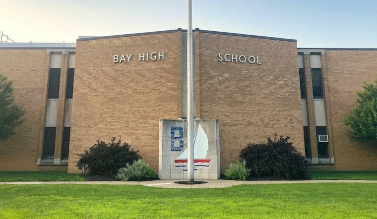 Bay Village Browns Star Returns to High School, Lets Art Kids Design His Cleats