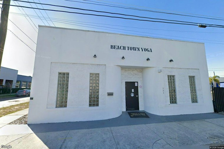 Beach Town Yoga Brings Pay-What-You-Can Flows to Tampa Heights This Winter