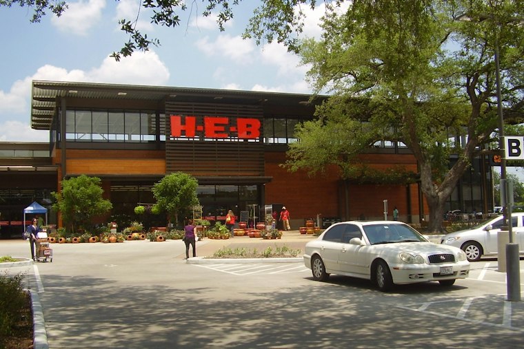 Beaumont H-E-B Plots $29.3 Million Overhaul of Dowlen Road Supercenter