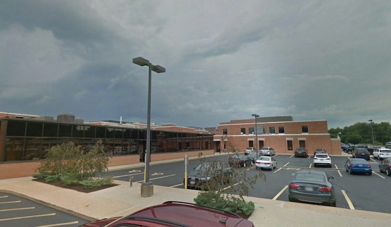 Belleville Bus Stop Outside Memorial Hospital Gets Shade, Shelter, 2027 Makeover