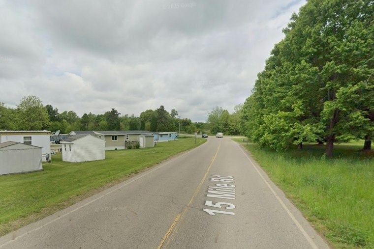 Bellevue Man Smashes Through Trailer Park Window, Sparks 45-Minute Standoff
