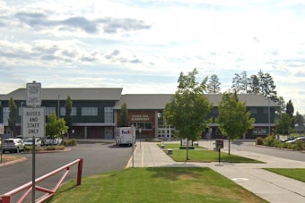 Bend Elementary School Shooting Leaves Children Dead, Suspect Killed on Scene