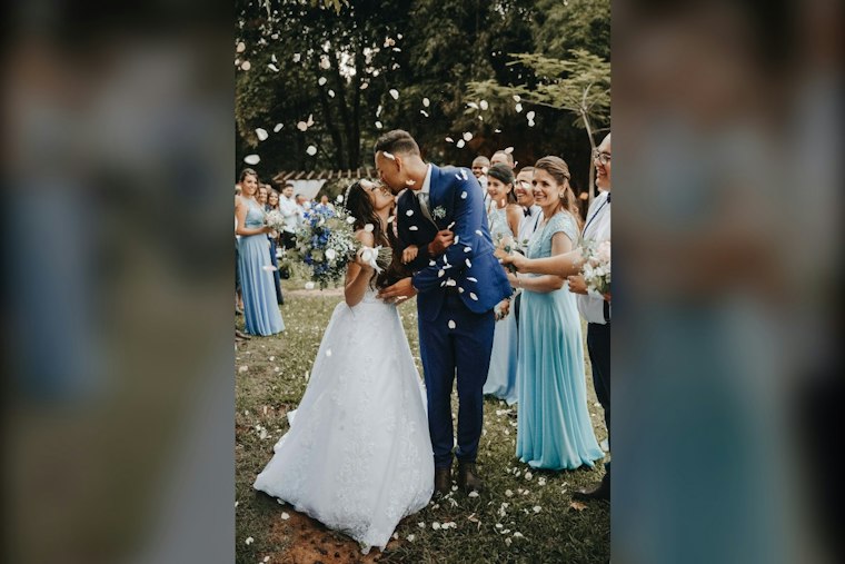 Bentonville Man With Stage 4 Cancer Renews Vows Days After Entering Hospice